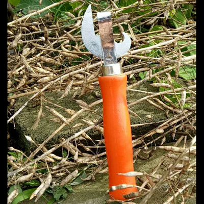 wood handle can & bottle opener 1613820